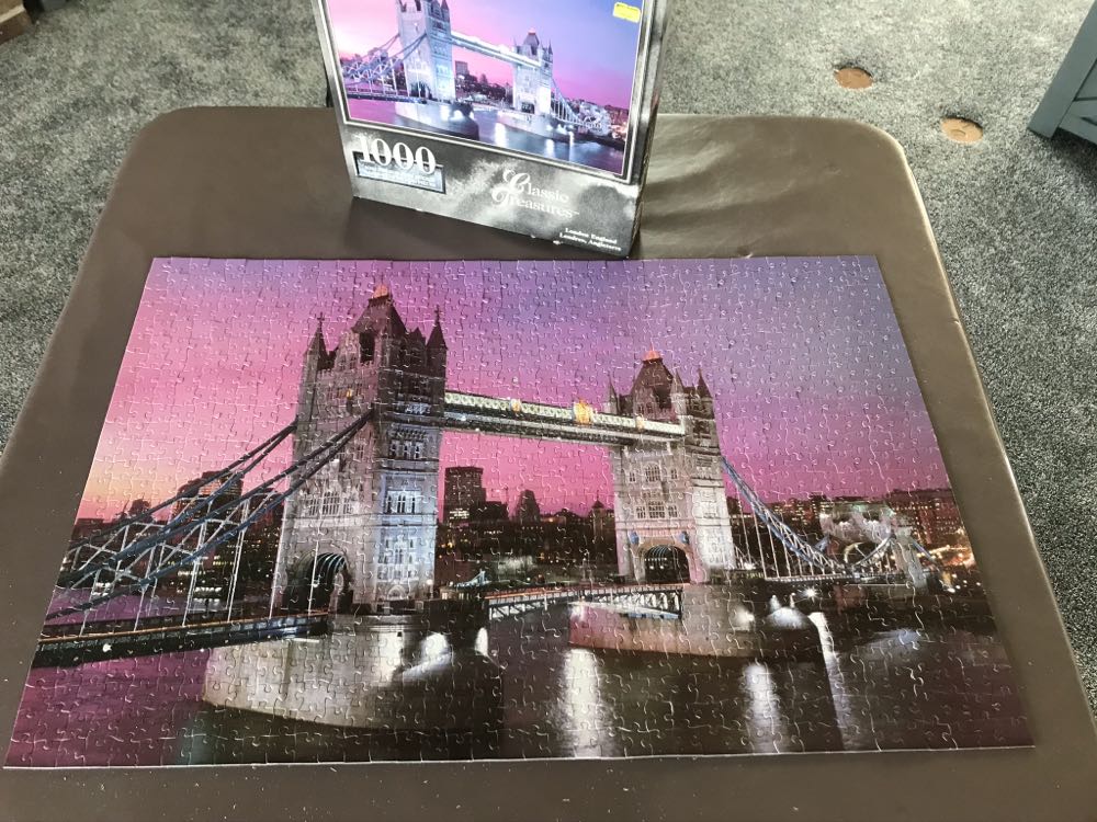London Bridge-Classic Treasures - 7, 4/20/20-BORROWED - Unknown 🤷🏻♀️ puzzle collectible - Main Image 1