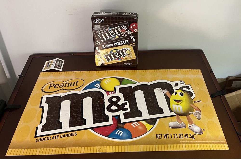M & M’s 2 Sided Puzzle In Collectible Tin - USAopoly puzzle collectible [Barcode 700304004093] - Main Image 2