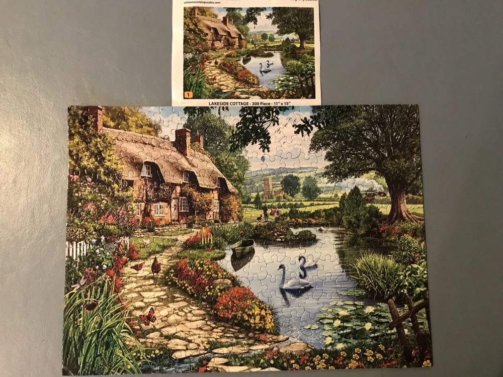 Lakeside Cottage - 160, 9/20/21-SOLD - White Mountain puzzle collectible - Main Image 2
