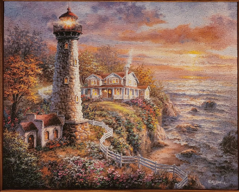 Lighthouse Haven - White Mountain puzzle collectible [Barcode 724819249381] - Main Image 2