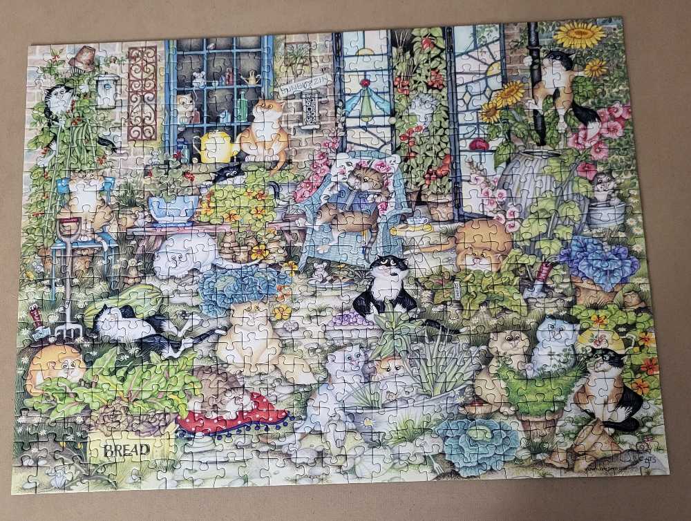 Crazy Cats… The Good Life - Ravensburger 🇬🇧 puzzle collectible [Barcode 4005556169788] - Main Image 2