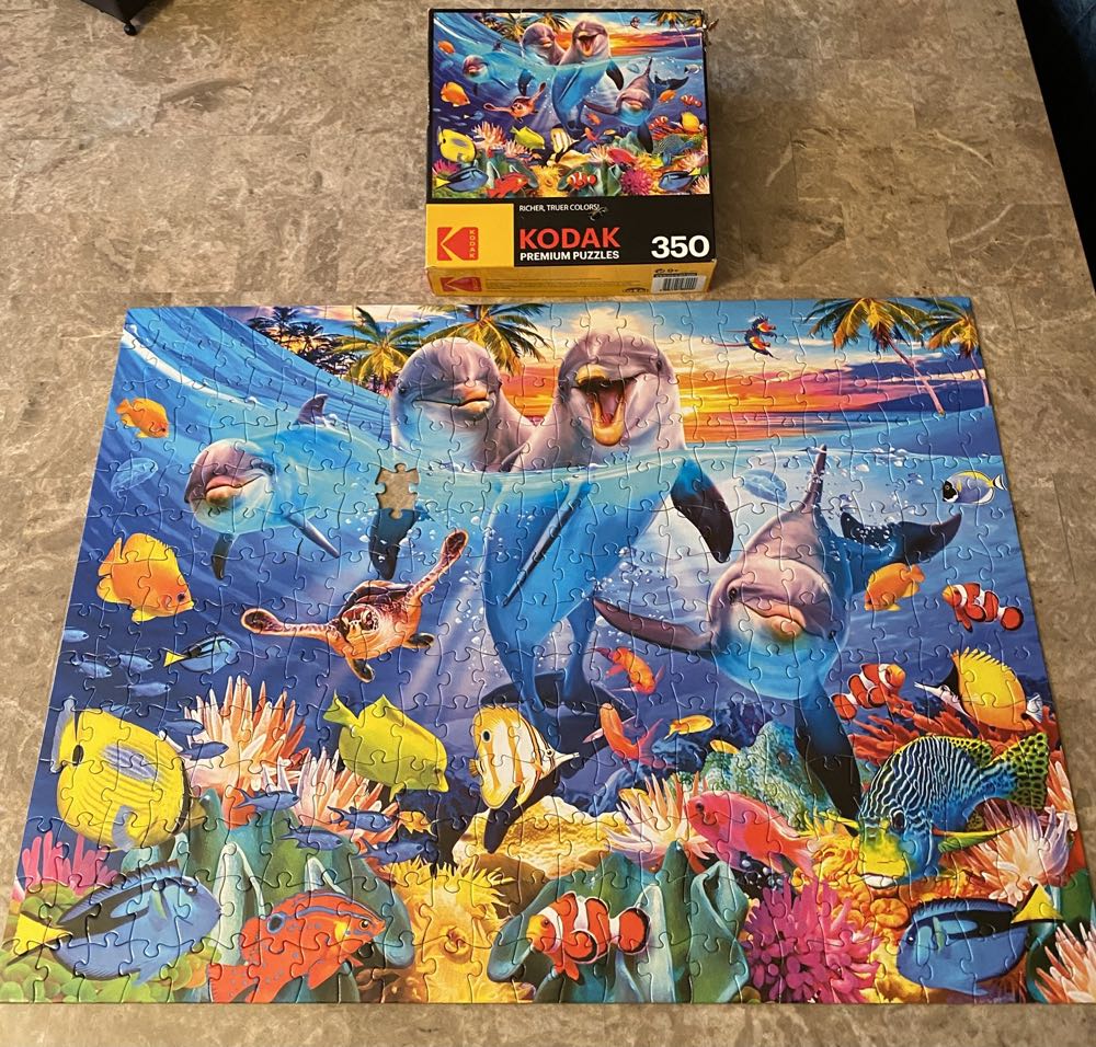 Playful Dolphins - Kodak / Cra-Z-Art puzzle collectible - Main Image 2