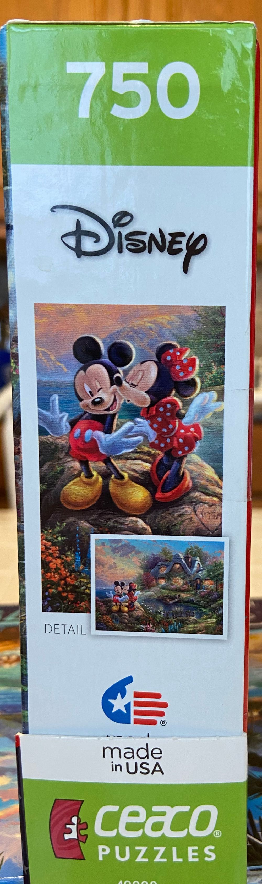 Mickey and Minnie - Sweetheart Cove - Ceaco puzzle collectible [Barcode 021081290609] - Main Image 3