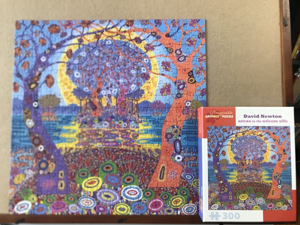 Return To The Welcome Hills - Pomegranate puzzle collectible [Barcode 9780764979514] - Main Image 3