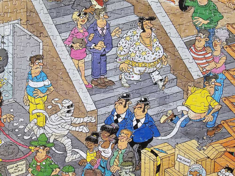 Gallery of Curiosities - Jumbo puzzle collectible - Main Image 4