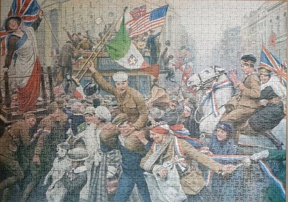 Armistice Celebrations - Falcon de luxe puzzle collectible [Barcode 8710126110614] - Main Image 3