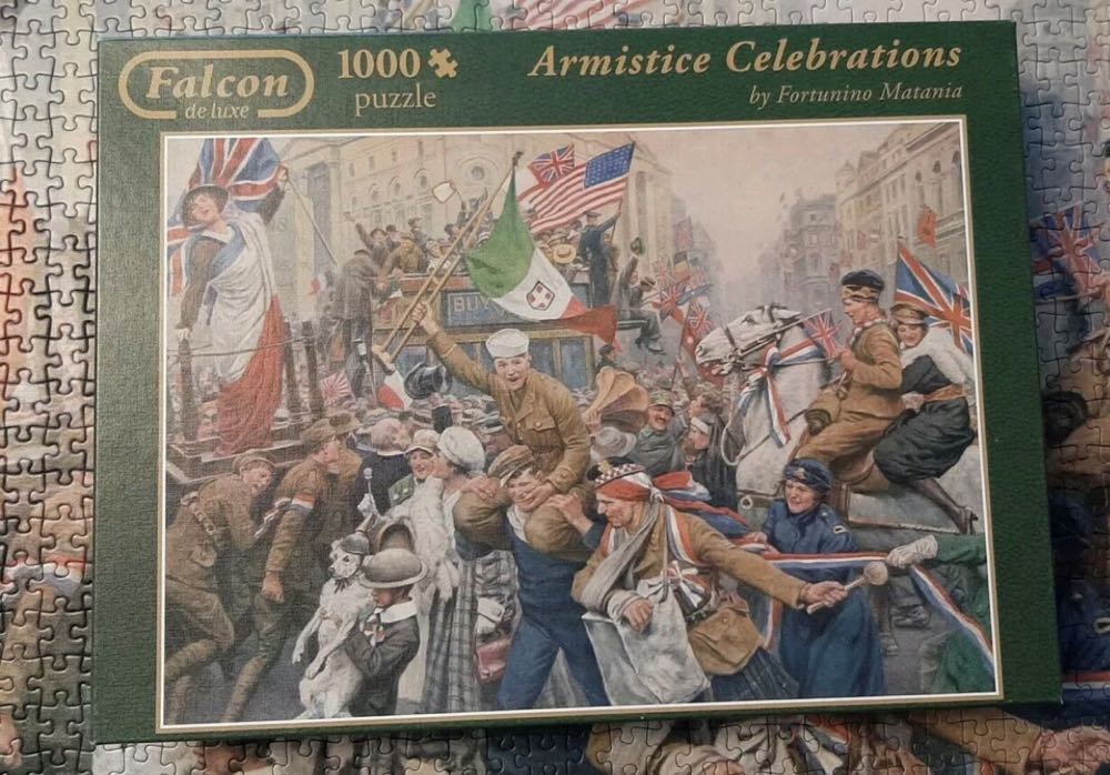 Armistice Celebrations - Falcon de luxe puzzle collectible [Barcode 8710126110614] - Main Image 4