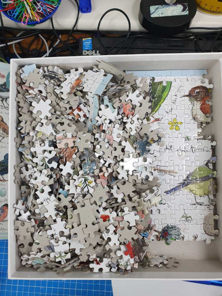 Birdsong - Otter House puzzle collectible [Barcode 5017680009563] - Main Image 2