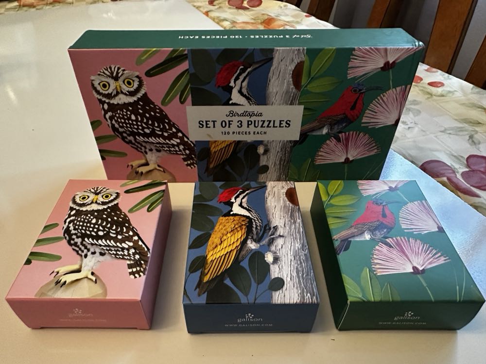 Birdtopia  - Galison puzzle collectible [Barcode 9780735370043] - Main Image 2