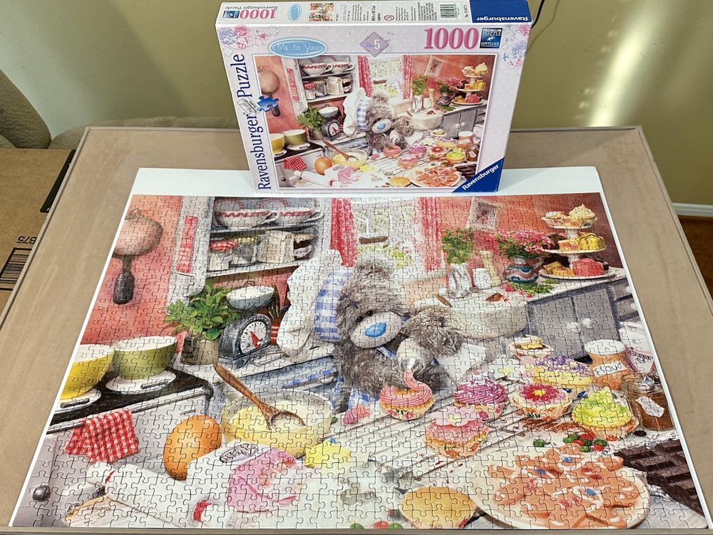 Me to You - Tatty Teddy Home Baking #5 - Ravensburger puzzle collectible [Barcode 4005556193479] - Main Image 3