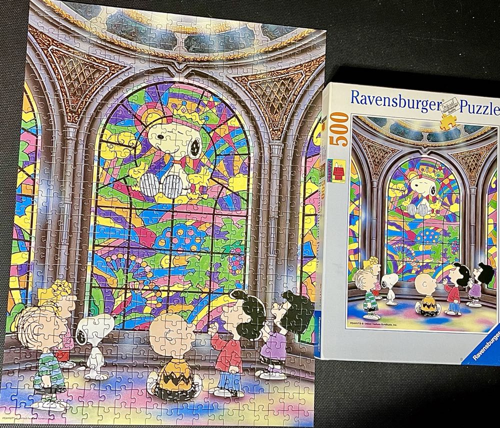 Snoopy I. King Of Peanuts - Ravensburger puzzle collectible [Barcode 4005556141906] - Main Image 3