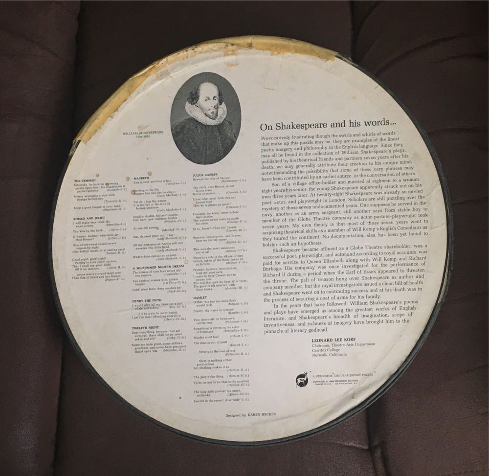 Quotations from Shakespeare’s Plays - Round - Springbok puzzle collectible - Main Image 2