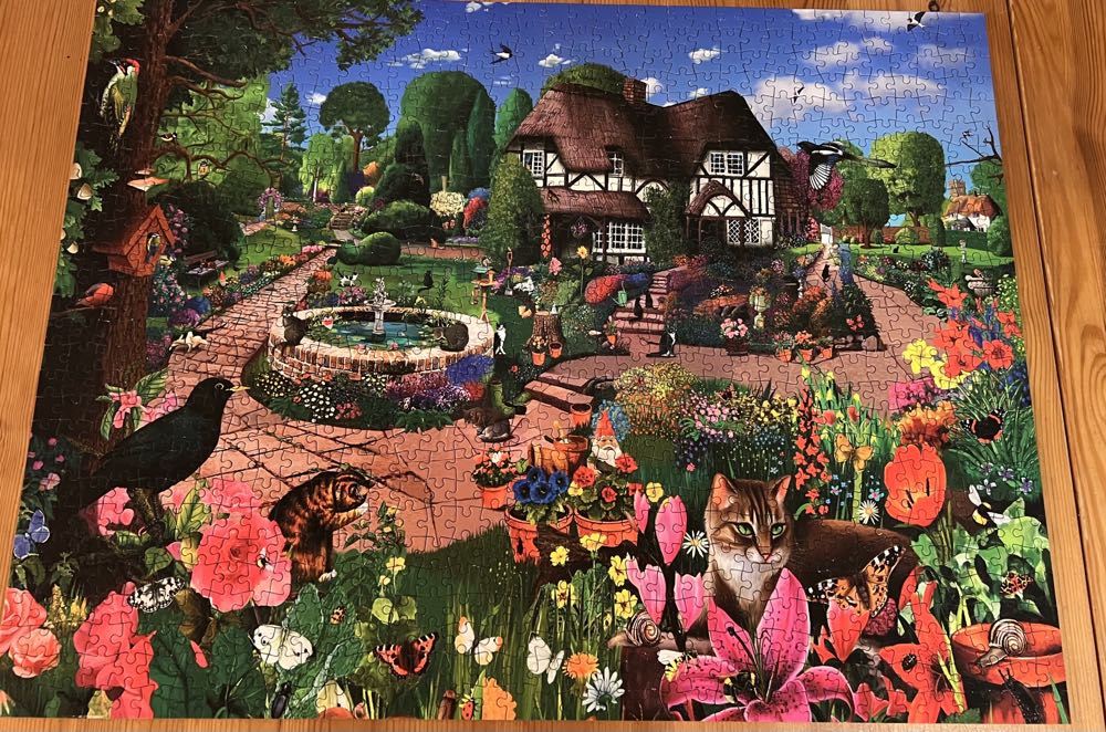 Cats In A Cottage Garden - All Jigsaw Puzzles 🇬🇧 puzzle collectible [Barcode 5060085105651] - Main Image 2