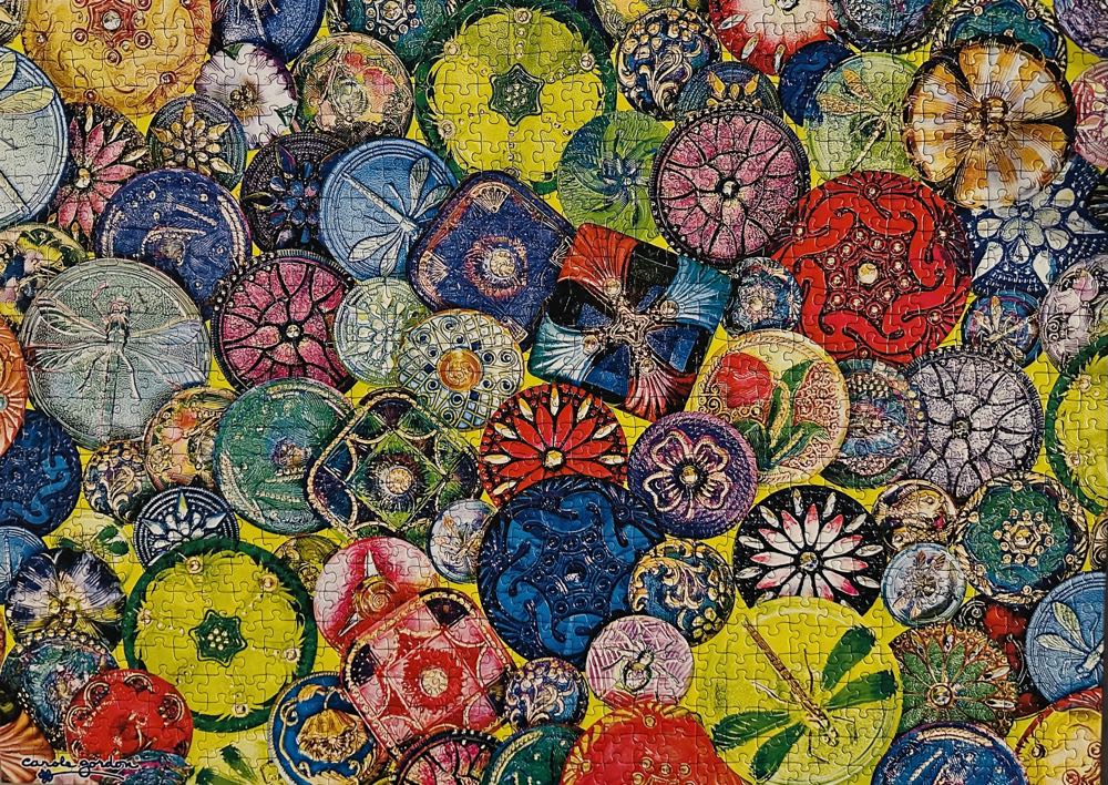 Sold - Beautiful Buttons - Ravensburger puzzle collectible - Main Image 2