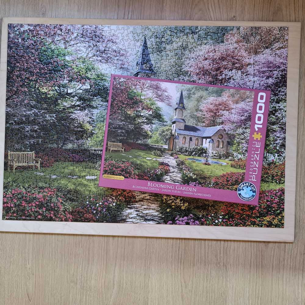 Blooming Garden  - Eurographics puzzle collectible [Barcode 628136609647] - Main Image 3