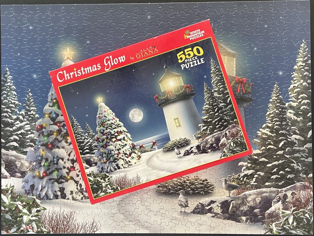 Christmas Glow - White Mountain Puzzles puzzle collectible [Barcode 724819249374] - Main Image 4