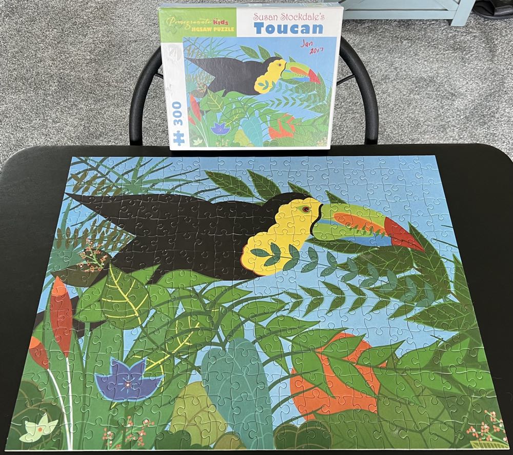 Toucan - 415, 6/18/23-SOLD - Pomegranate puzzle collectible [Barcode 9780764965111] - Main Image 3