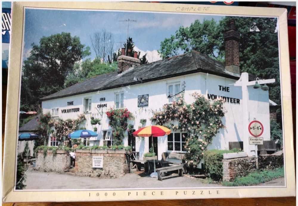 Big Ben Mb Puzzle Hasbro Spinmaster 500 Pc Village House Red Door 18” By 24”