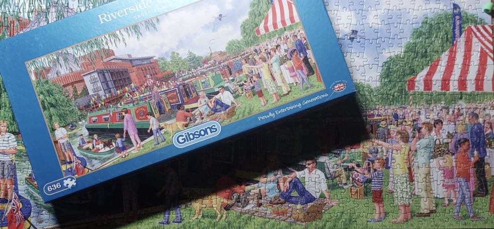 Riverside Festival - Gibsons puzzle collectible [Barcode 5012269040340] - Main Image 4