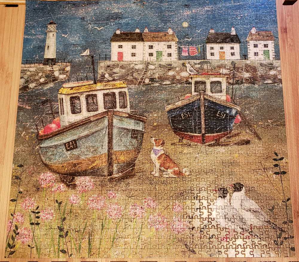 *Harbour Beach - Otter House puzzle collectible [Barcode 5017680030642] - Main Image 2
