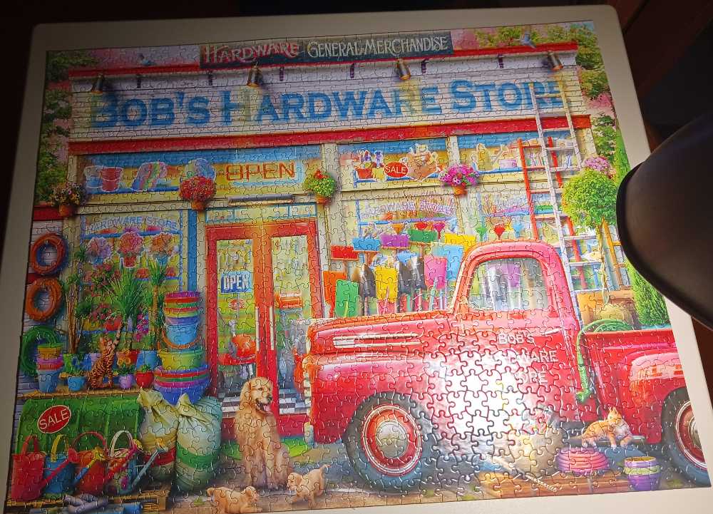 Bob’s Hardware Store💃 - White Mountain puzzle collectible - Main Image 2