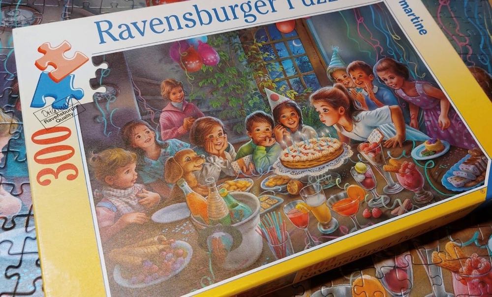 Martines Birthday 🟦 - Ravensburger puzzle collectible [Barcode 4005556102020] - Main Image 4
