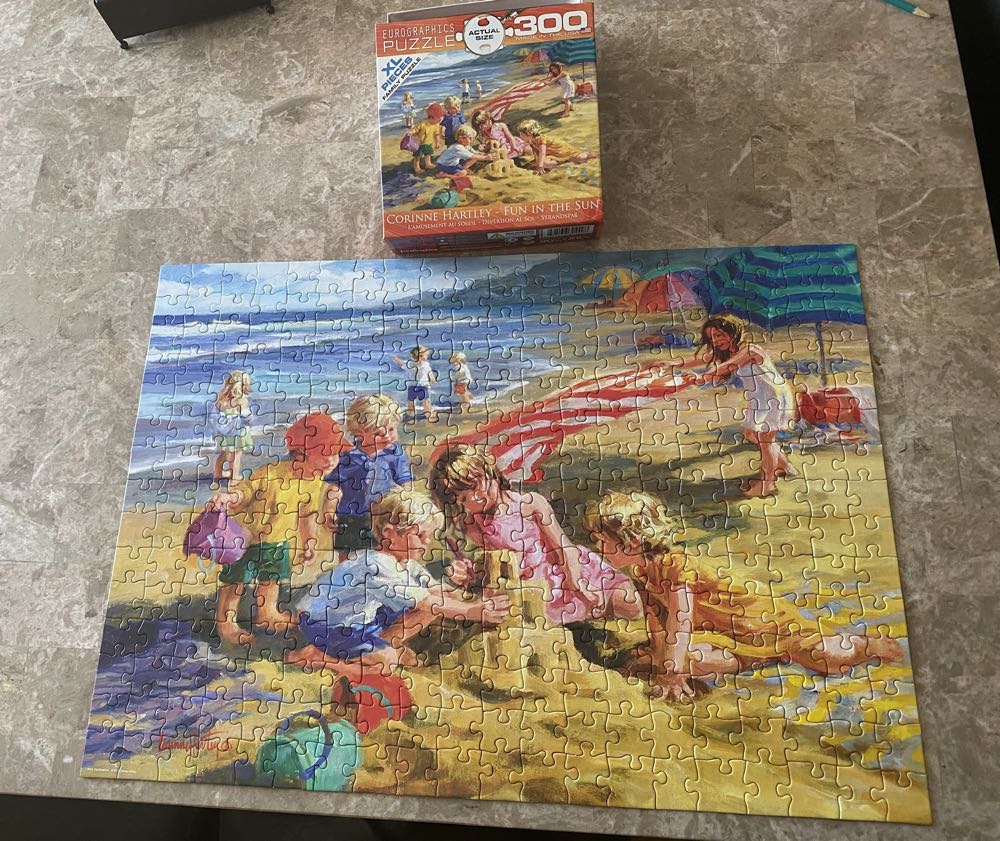 Fun In The Sun - EuroGraphics puzzle collectible - Main Image 2