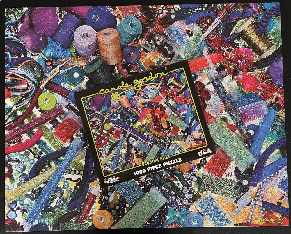 ZZ - Beading Bliss (SUPER UNICORN TRAVELER) - White Mountain Puzzles puzzle collectible [Barcode 724819254231] - Main Image 4