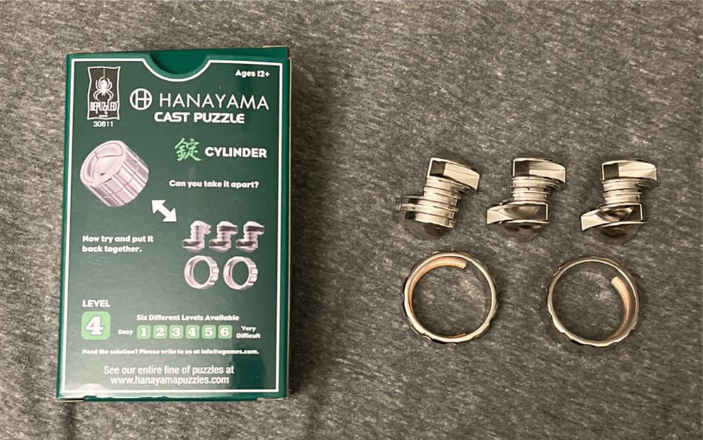Hanayama CYLINDER Lvl 4  puzzle collectible [Barcode 023332308118] - Main Image 3