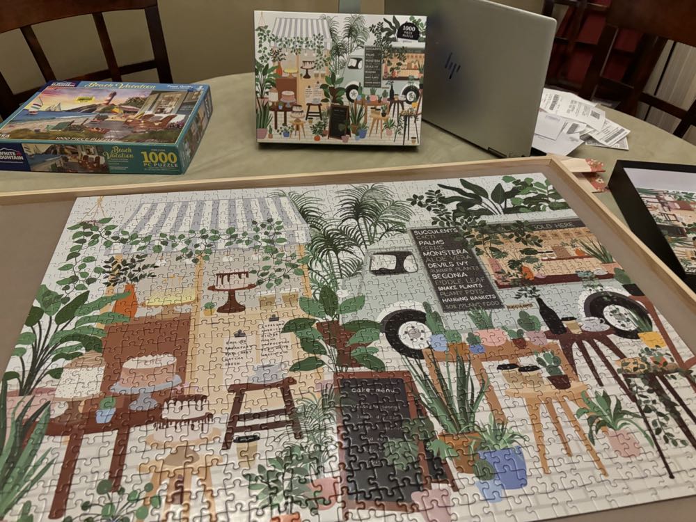 Plant Cafe - Galison puzzle collectible [Barcode 9780735371903] - Main Image 2