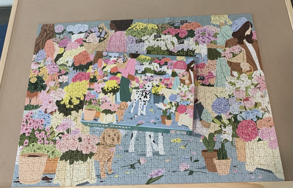 Flower Market - Galison puzzle collectible [Barcode 9780735372887] - Main Image 3