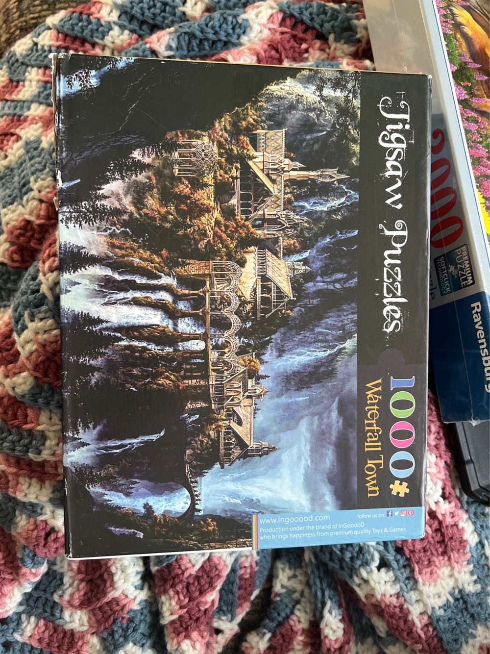 Waterfall Town - Jigsaw Puzzle puzzle collectible - Main Image 1