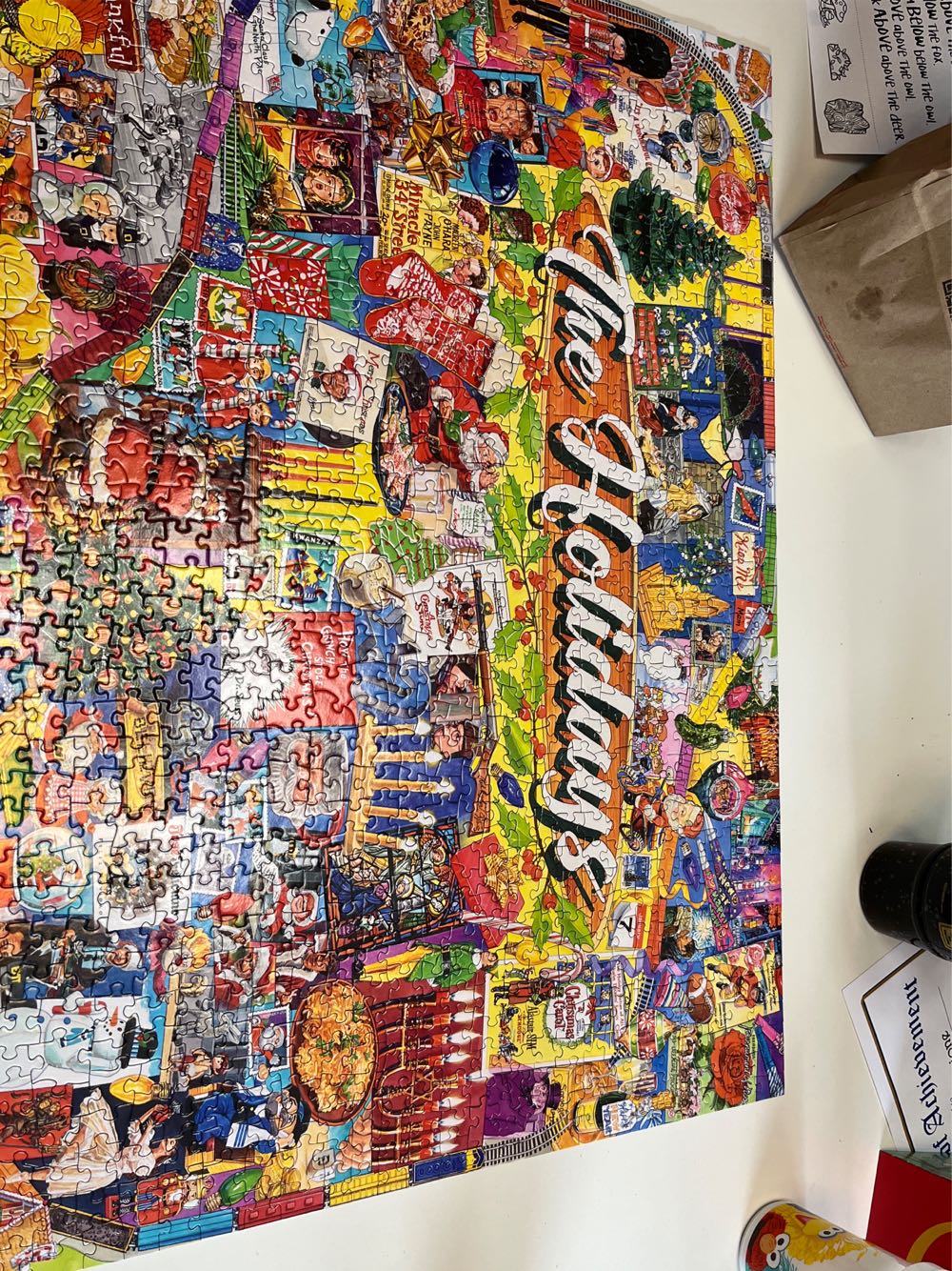 The Holidays - White Mountain puzzle collectible [Barcode 724819265527] - Main Image 3