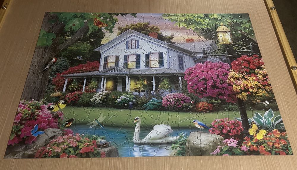 Twilight Flight - SOLD - Master Pieces puzzle collectible [Barcode 705988322358] - Main Image 4
