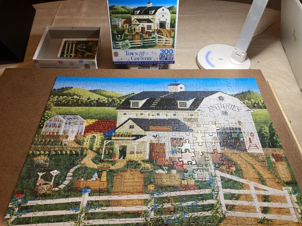 Jodi’s Antique Barn ❤️ - MasterPieces puzzle collectible [Barcode 705988322303] - Main Image 2