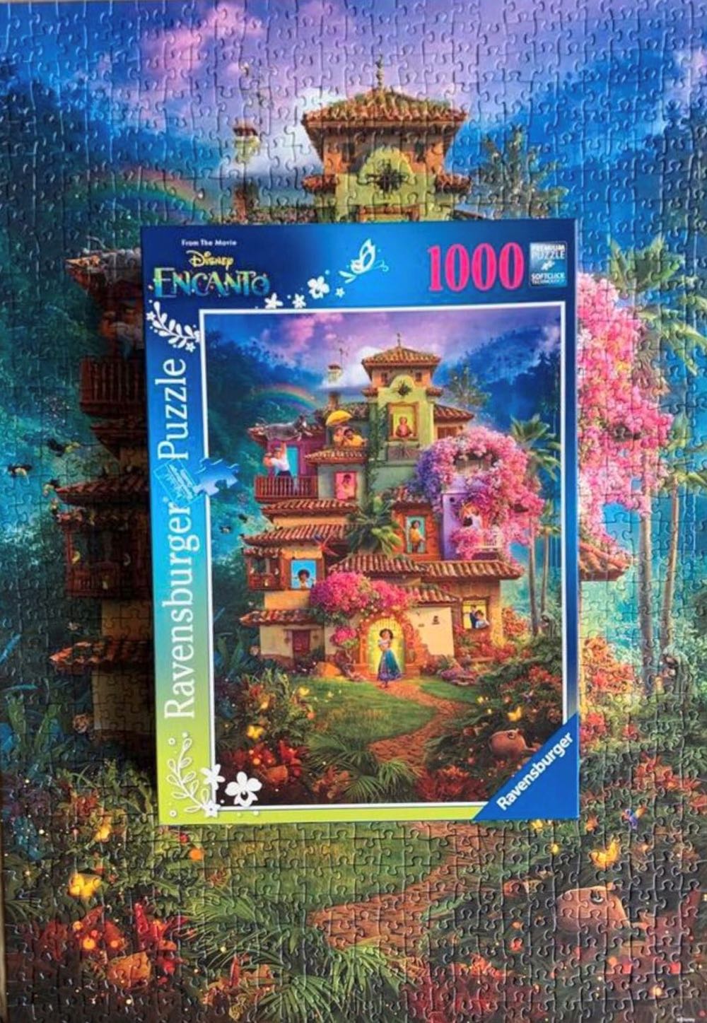 Castle Collection: Mirabel (Encanto) - Ravensburger puzzle collectible [Barcode 4005556173242] - Main Image 4