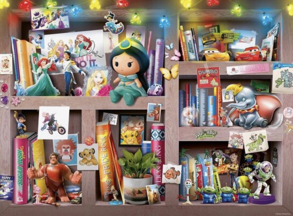 The Collectors Display - Ravensburger puzzle collectible [Barcode 4005556104109] - Main Image 2