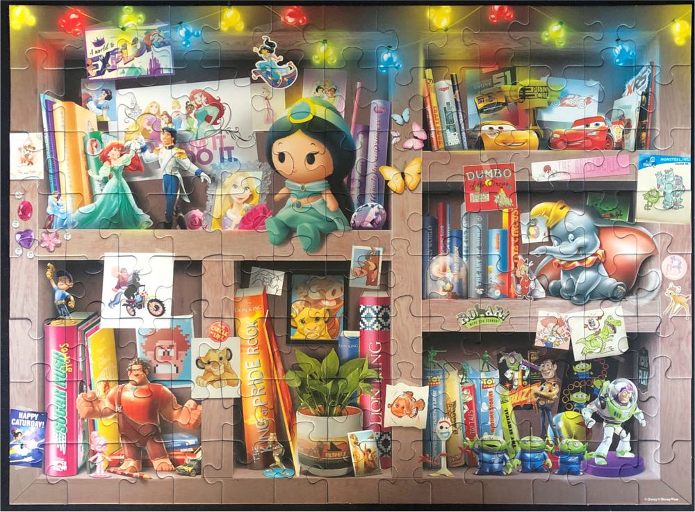 The Collectors Display - Ravensburger puzzle collectible [Barcode 4005556104109] - Main Image 3