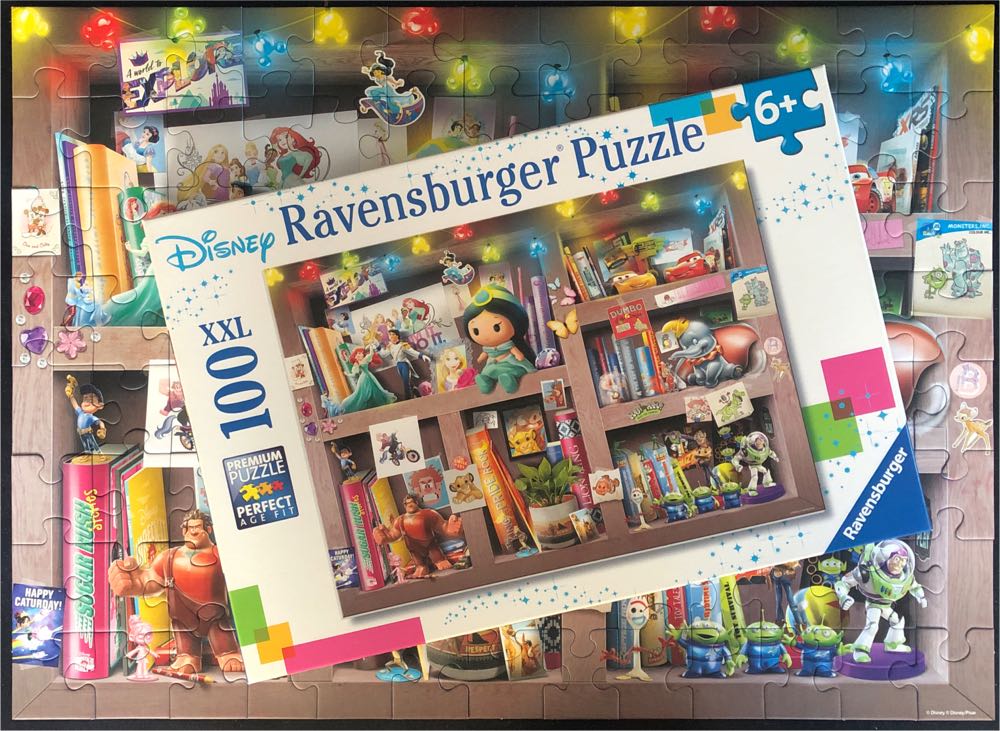 The Collectors Display - Ravensburger puzzle collectible [Barcode 4005556104109] - Main Image 4