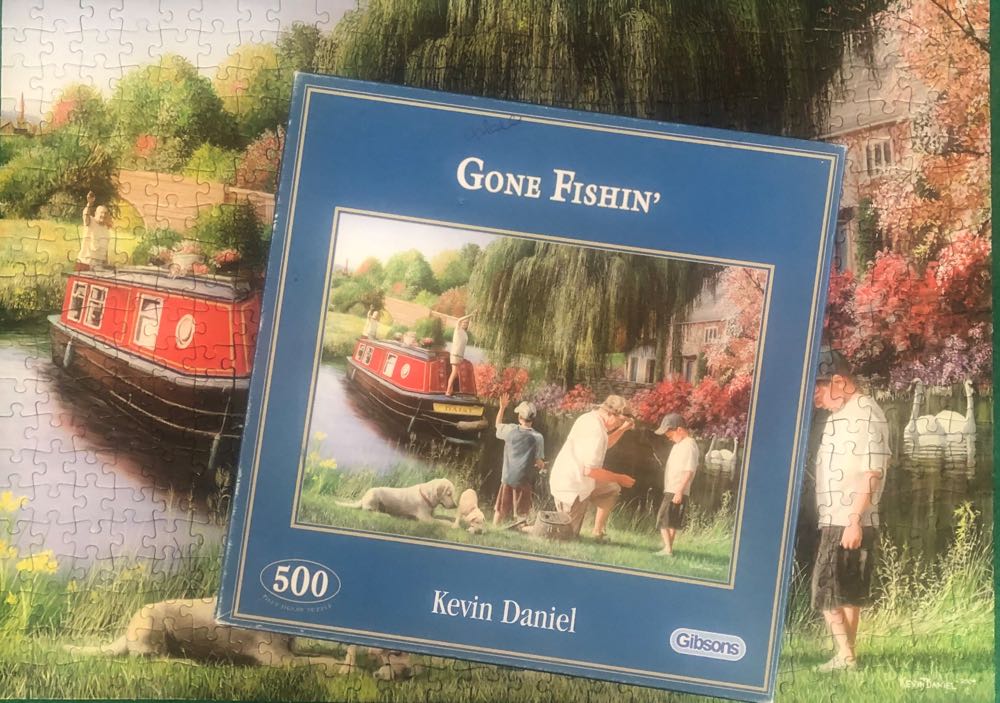 Gone Fishin 🟦 - Gibsons puzzle collectible [Barcode 5012269030181] - Main Image 4