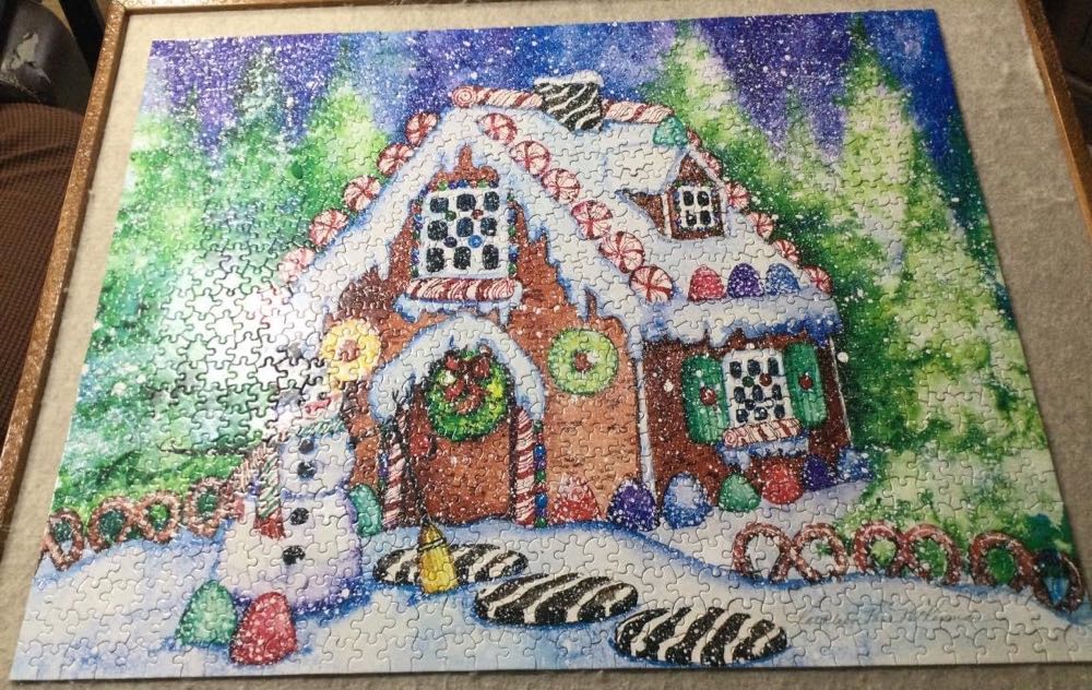 Gingerbread Cottage - Hart 🇺🇸 puzzle collectible - Main Image 2