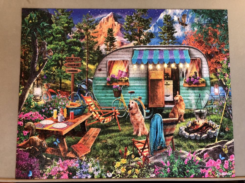 Camper - White Mountain puzzle collectible [Barcode 724819265770] - Main Image 2