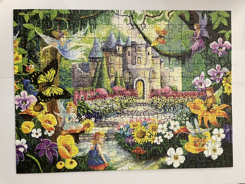 Castle Fantasy - Ravenburger puzzle collectible [Barcode 4005556126095] - Main Image 2