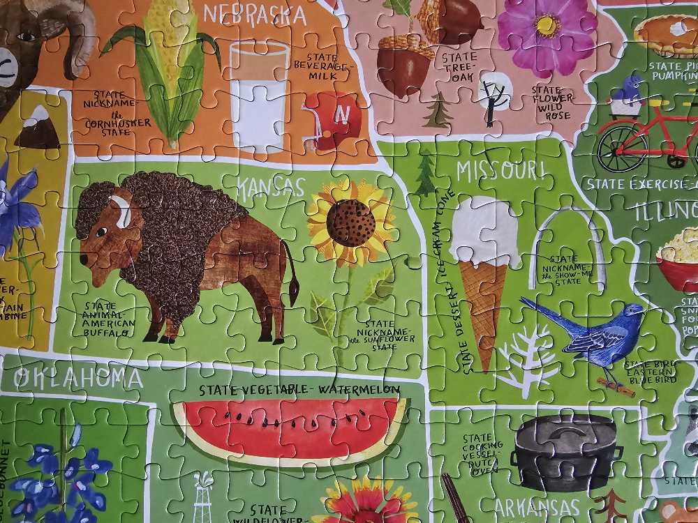 Usa In Color - Buffalo Games puzzle collectible [Barcode 079346023325] - Main Image 3