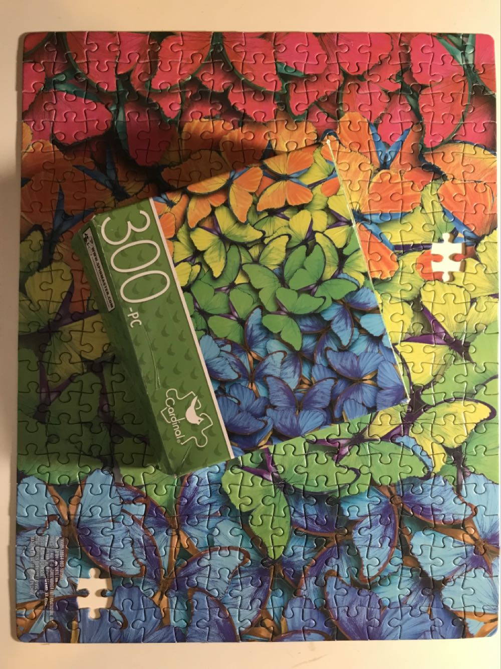 Pattern Of Butterflies - Cardinal puzzle collectible [Barcode 880156852971] - Main Image 2