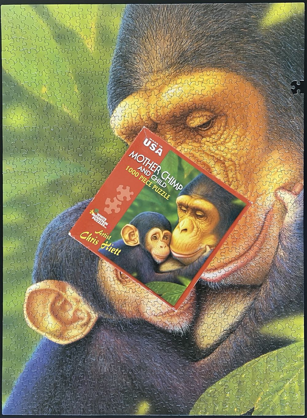 Mother Chimp And Child - White Mountain puzzle collectible [Barcode 724819251148] - Main Image 4