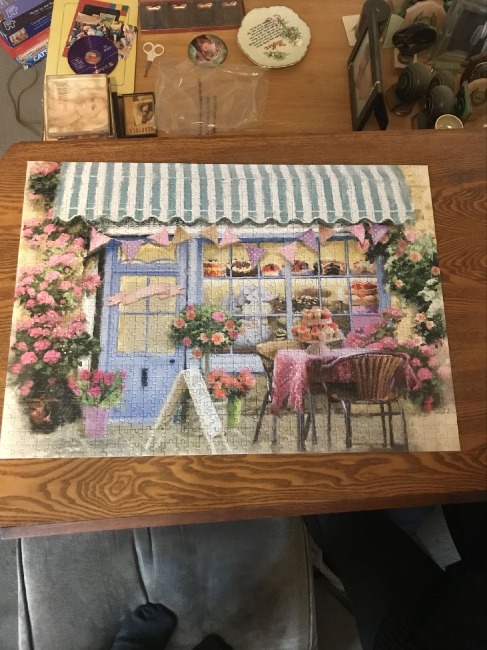 Shop Front - Cancer Research puzzle collectible [Barcode 5056238542695] - Main Image 2