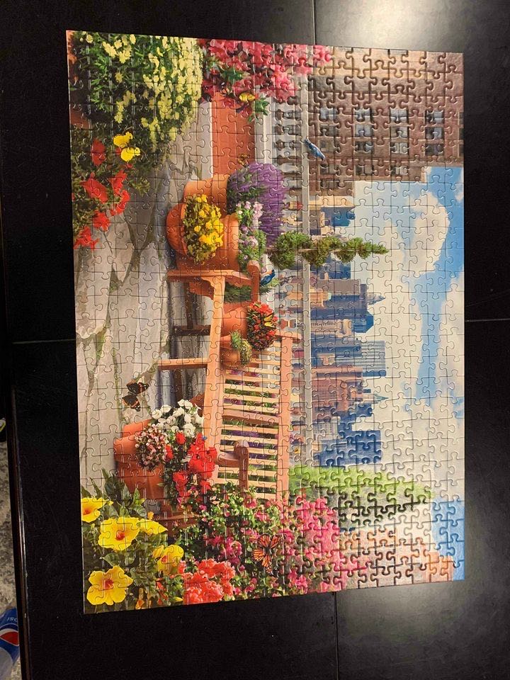 SOLD Rooftop Garden - Ravensburger puzzle collectible [Barcode 4005556148684] - Main Image 2