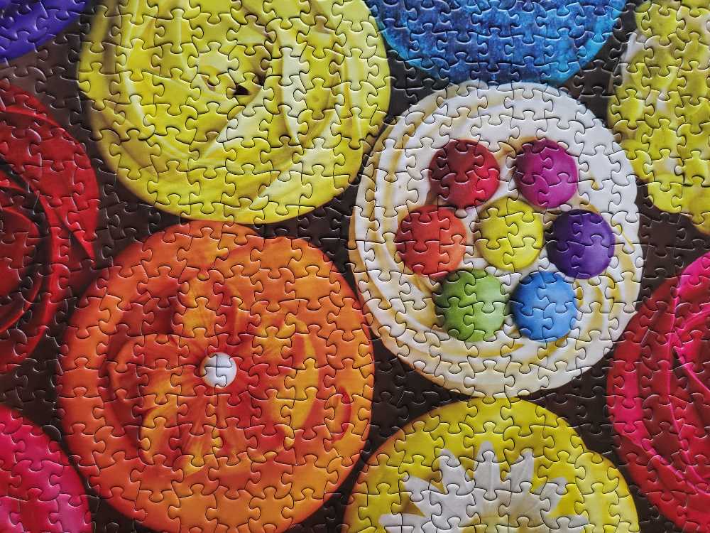 Cool Cupcakes - Colorcraft Puzzles puzzle collectible [Barcode 854879008472] - Main Image 4