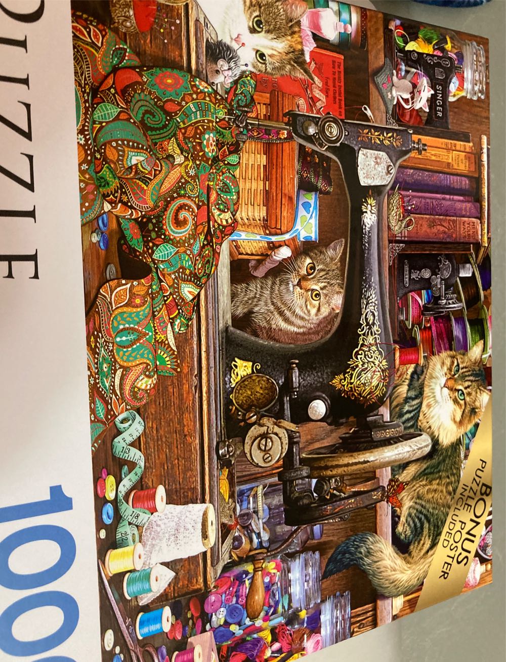 Cats: Sewing Room Cats - Puzzle Collector puzzle collectible [Barcode 4895145435611] - Main Image 2